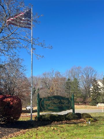 29726 Pine Ridge Circle, Farmington, MI 48331