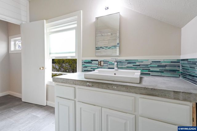 229 NE Maple St, Sublimity, OR 97385