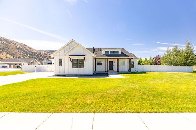 444 E 100 N, Millville, UT 84326