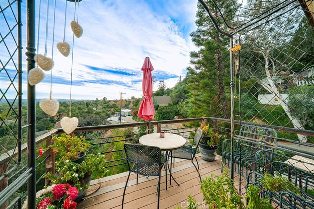 640 Sturtevant Dr, Sierra Madre, CA 91024