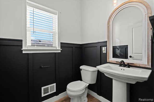 6192 Summerbrooke Circle, Fowlerville, MI 48836