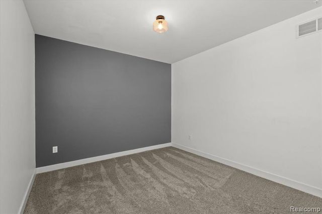 6192 Summerbrooke Circle, Fowlerville, MI 48836