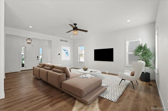 6192 Summerbrooke Circle, Fowlerville, MI 48836