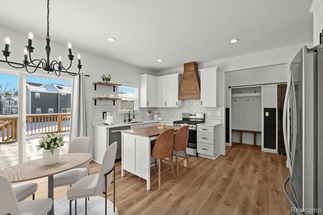 6192 Summerbrooke Circle, Fowlerville, MI 48836