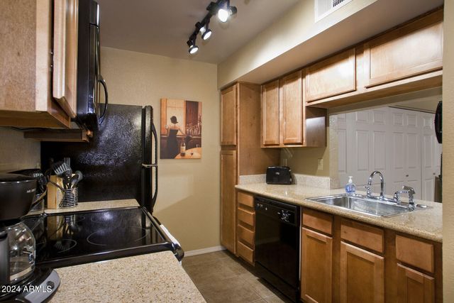 3500 N HAYDEN Road 811, Scottsdale, AZ 85251