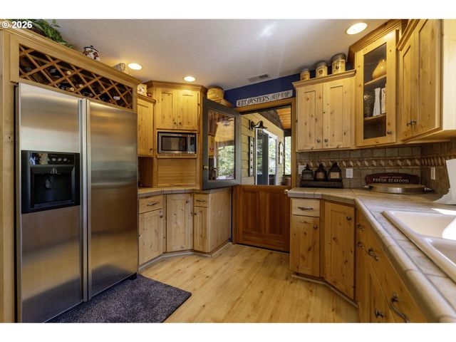 4325 S SILETZ St, Siletz, OR 97380