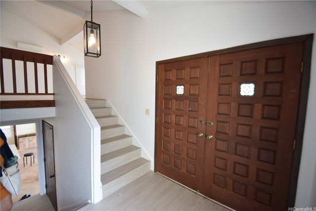 98-1946 Hapaki Street, Aiea, HI 96701