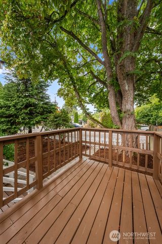 14728 32nd Avenue NE, Shoreline, WA 98155