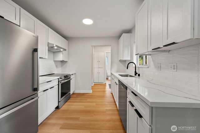 14728 32nd Avenue NE, Shoreline, WA 98155