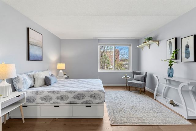 51 Melrose St 2D, Melrose, MA 02176