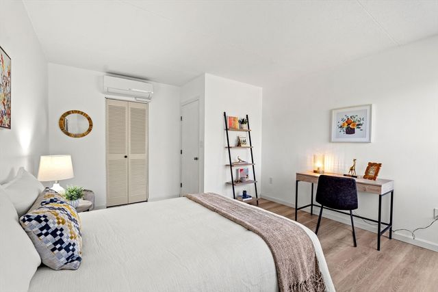 51 Melrose St 2D, Melrose, MA 02176