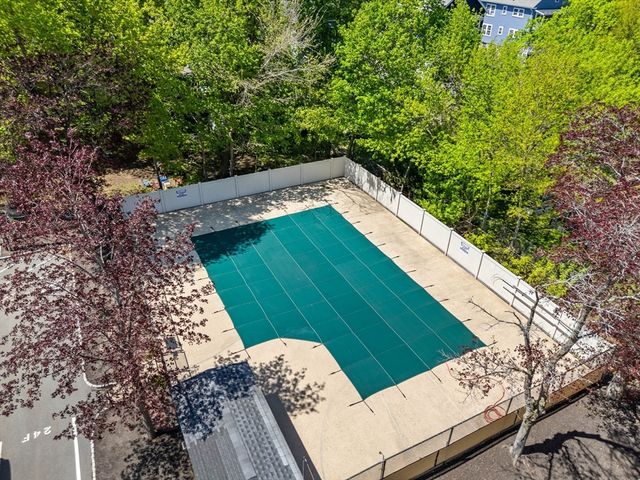 51 Melrose St 2D, Melrose, MA 02176