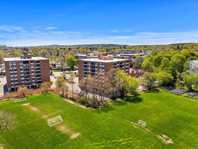 51 Melrose St 2D, Melrose, MA 02176