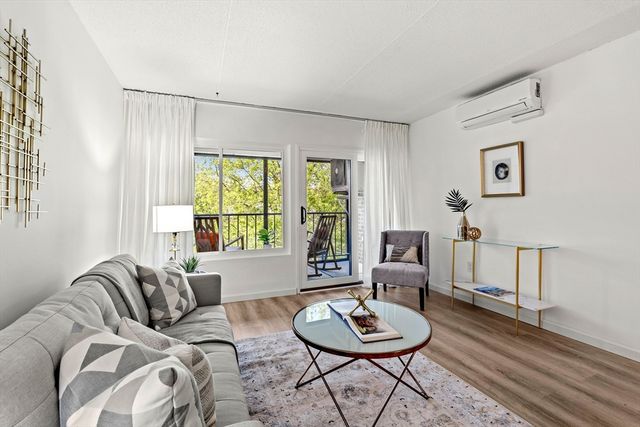 51 Melrose St 2D, Melrose, MA 02176