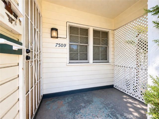 7509 Kraft, North Hollywood, CA 91605