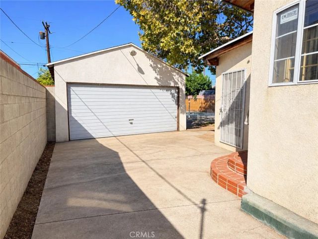 7509 Kraft, North Hollywood, CA 91605