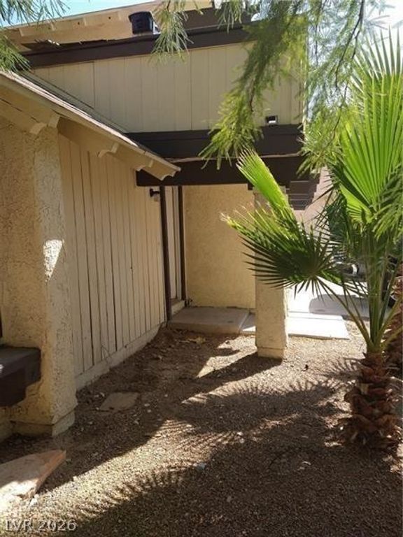 4760 Woodridge Road, Las Vegas, NV 89121 — photo 2