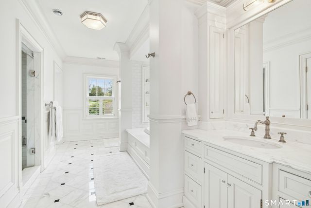 584 West Road, New Canaan, CT 06840