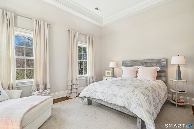 584 West Road, New Canaan, CT 06840