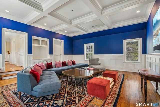 584 West Road, New Canaan, CT 06840