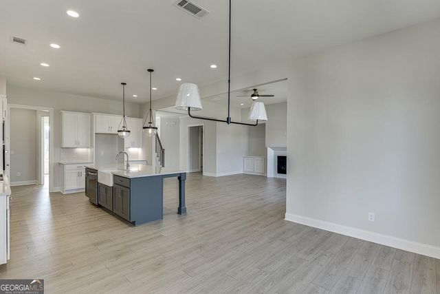 450 Thunder Road, Buford, GA 30518
