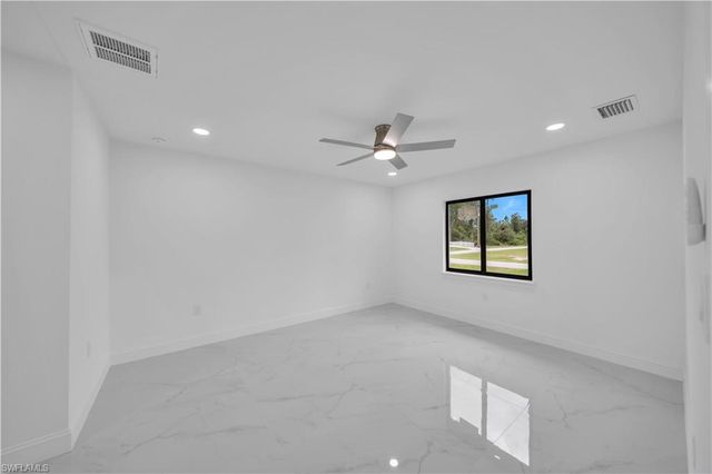 1061 Butler ST E, Lehigh Acres, FL 33974