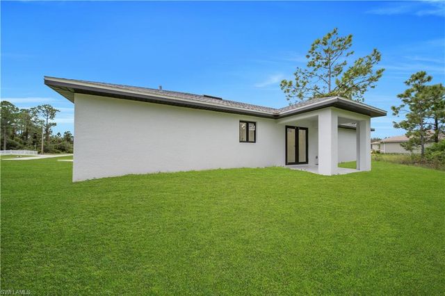 1061 Butler ST E, Lehigh Acres, FL 33974