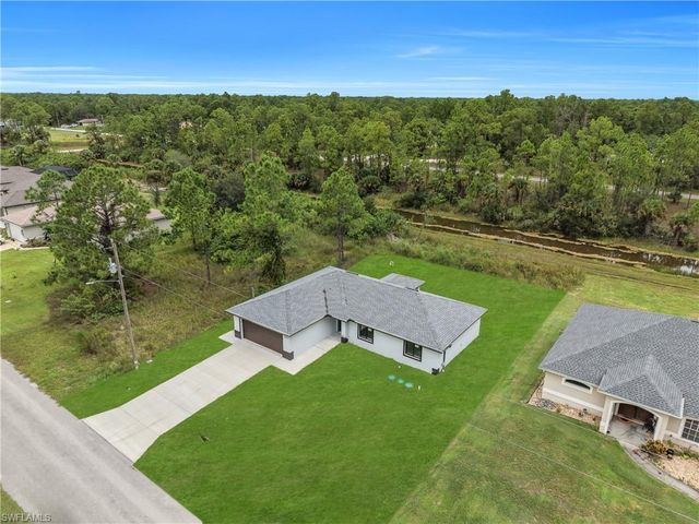 1061 Butler ST E, Lehigh Acres, FL 33974