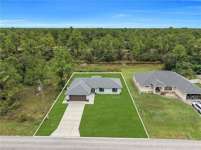 1061 Butler ST E, Lehigh Acres, FL 33974