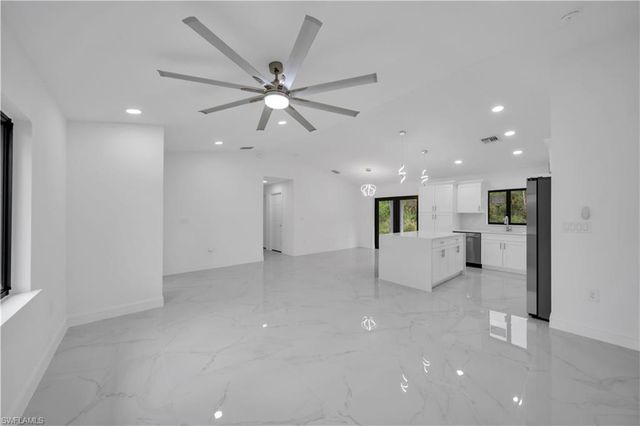 1061 Butler ST E, Lehigh Acres, FL 33974