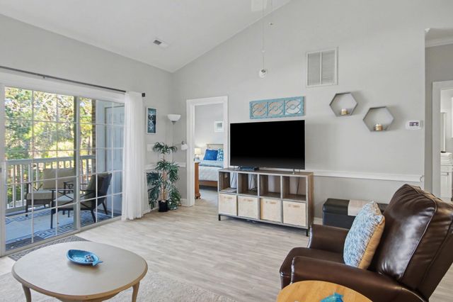 682 Riverwalk Dr Unit 303, Myrtle Beach, SC 29579