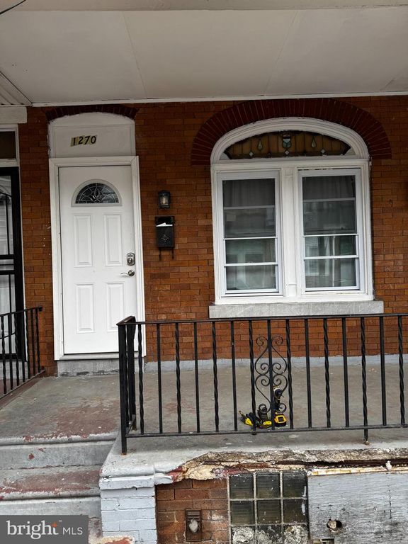 1270 JACKSON ST, Camden, NJ 08104