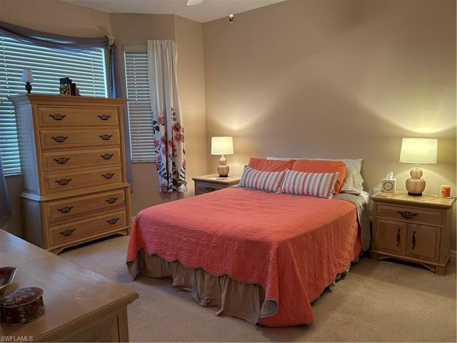 2895 Cypress Trace CIR # 104, Naples, FL 34119