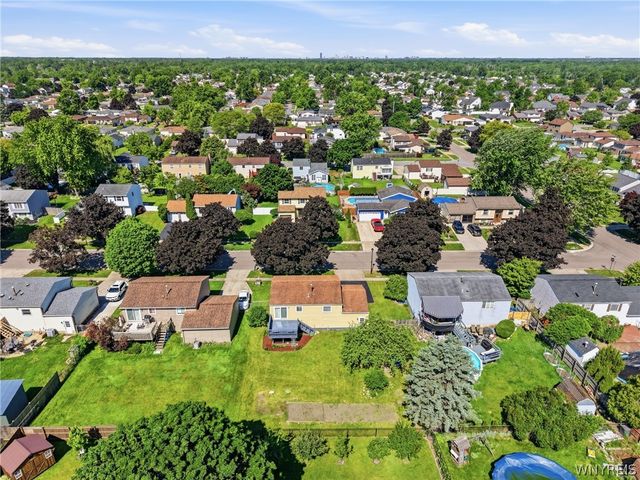 49 Thornwood Drive, Cheektowaga, NY 14227