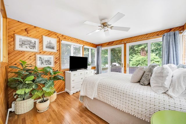 32 Briarwood Rd, Framingham, MA 01701