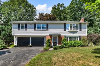 32 Briarwood Rd, Framingham, MA 01701