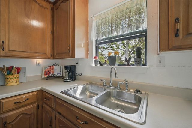 1113 Rs County Road 1525, Point, TX 75472