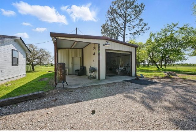 1113 Rs County Road 1525, Point, TX 75472