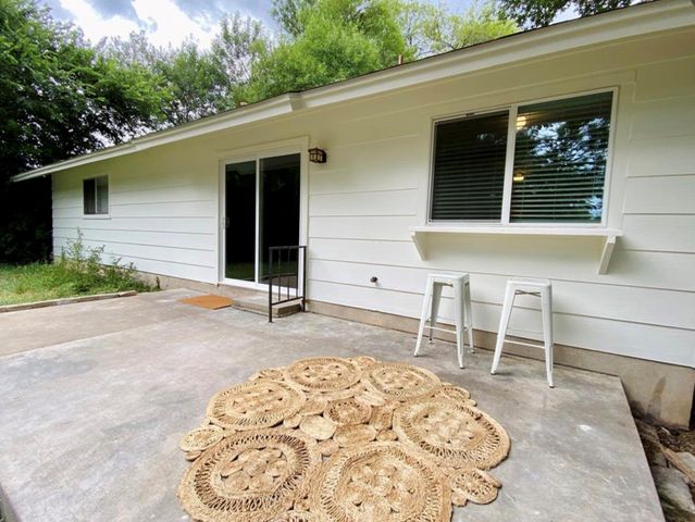6109 Glen Meadow DR, Austin, TX 78745