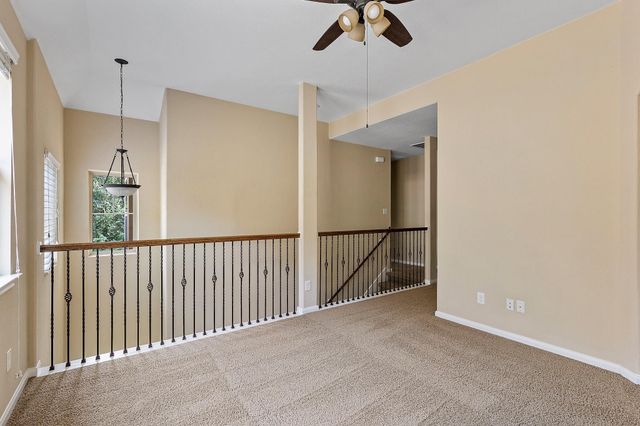 7 Cheswood Manor Court, The Woodlands, TX 77382