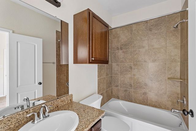 7 Cheswood Manor Court, The Woodlands, TX 77382