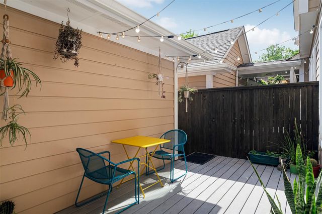 2057 Zach Scott ST, Austin, TX 78723