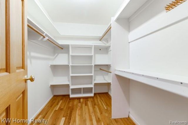 4568 Rolling Ridge Road, West Bloomfield Twp, MI 48323