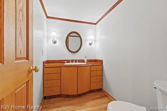 4568 Rolling Ridge Road, West Bloomfield Twp, MI 48323