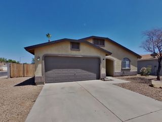 10221 N 87th Lane, Peoria, AZ 85345