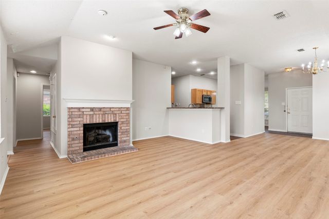 522 Colt Drive, Forney, TX 75126