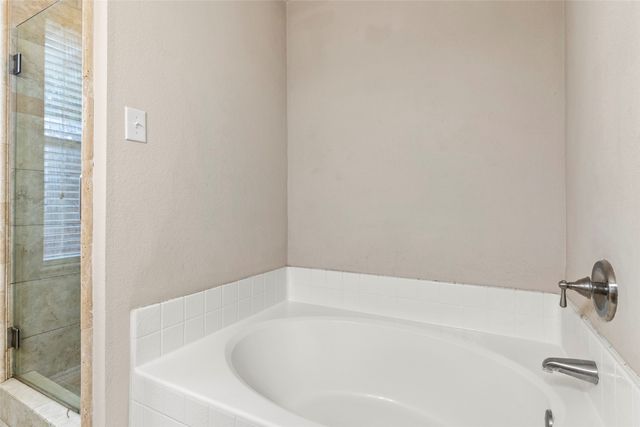 522 Colt Drive, Forney, TX 75126
