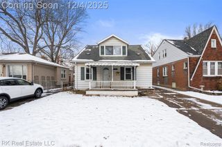 1125 E Hayes Avenue, Hazel Park, MI 48030