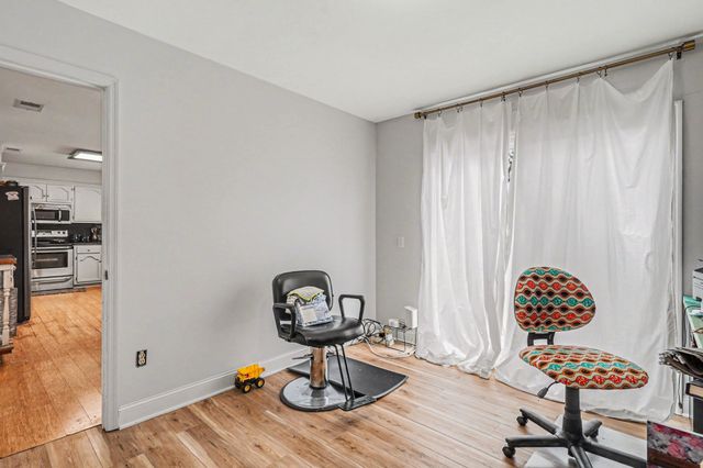 210 Village Green Rd, Gallatin, TN 37066