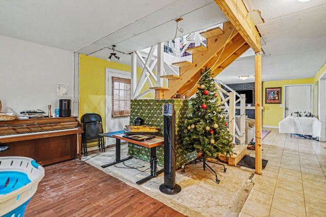 210 Village Green Rd, Gallatin, TN 37066